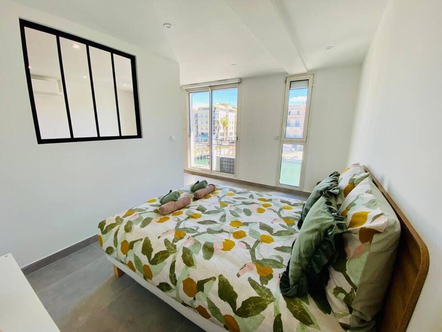 "Royal" Magnifique Appartement Avec Vue Sur Le Cadre Royal 塞特港 外观 照片