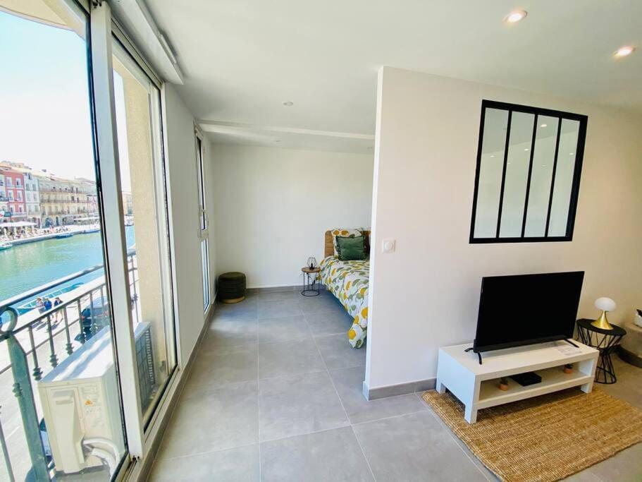 "Royal" Magnifique Appartement Avec Vue Sur Le Cadre Royal 塞特港 外观 照片